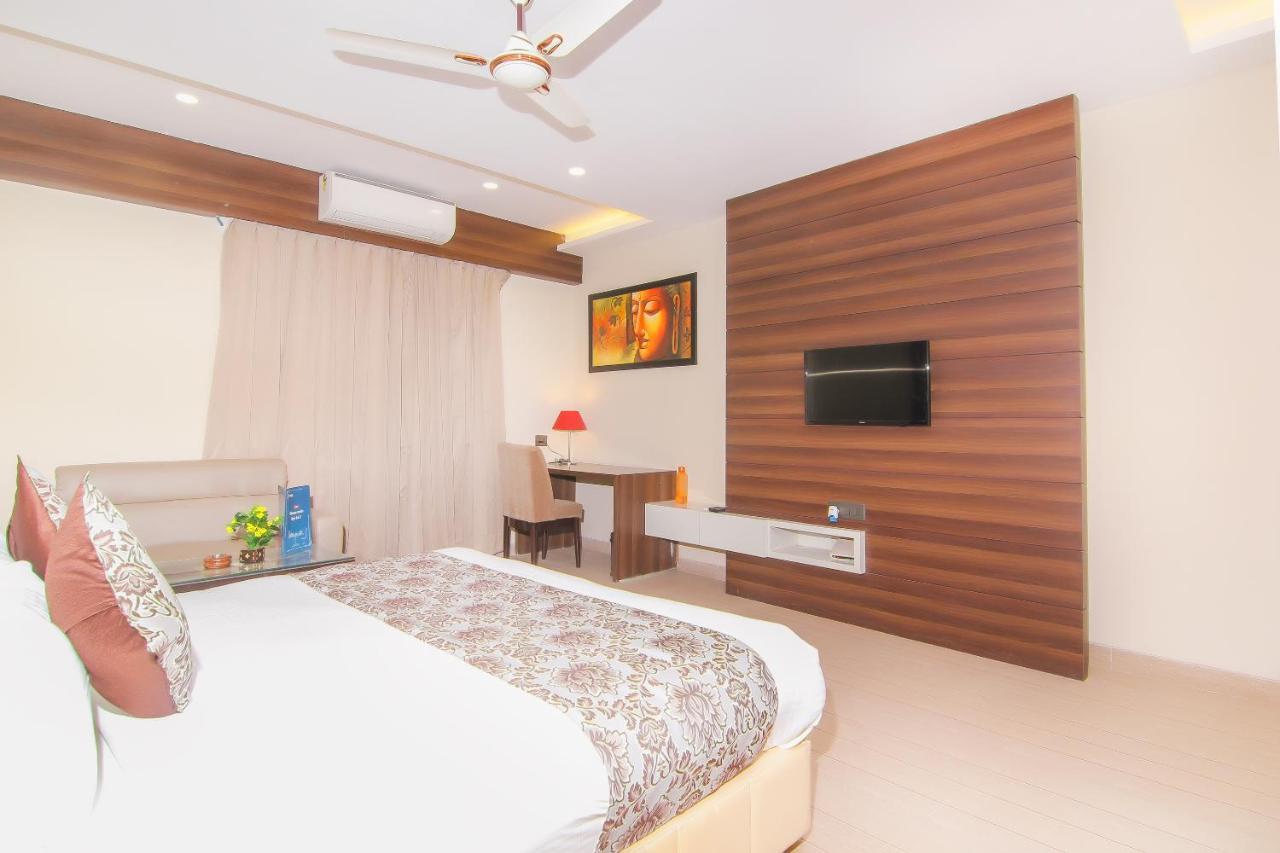 Hotel Moments Lucknow Exterior foto