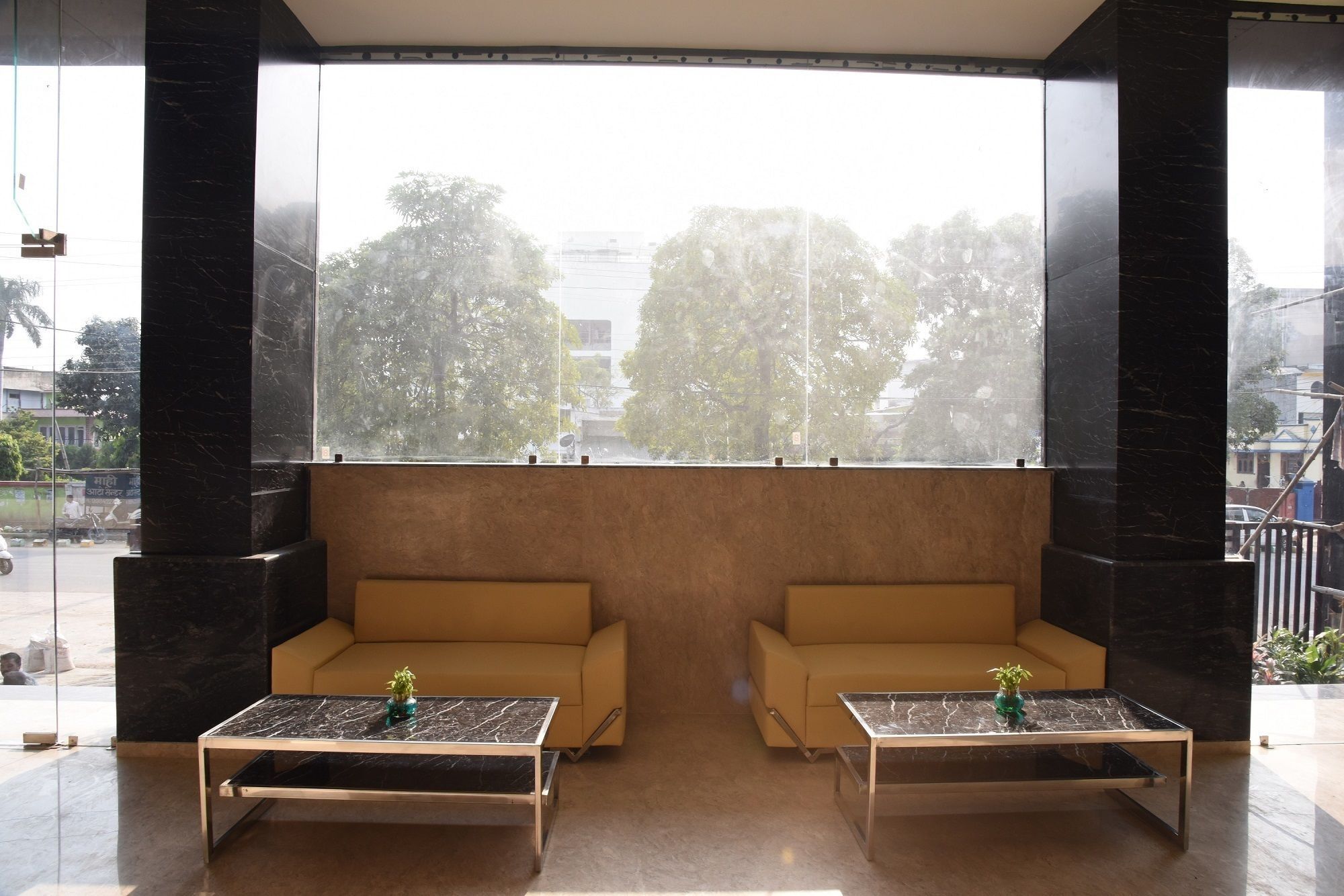 Hotel Moments Lucknow Exterior foto