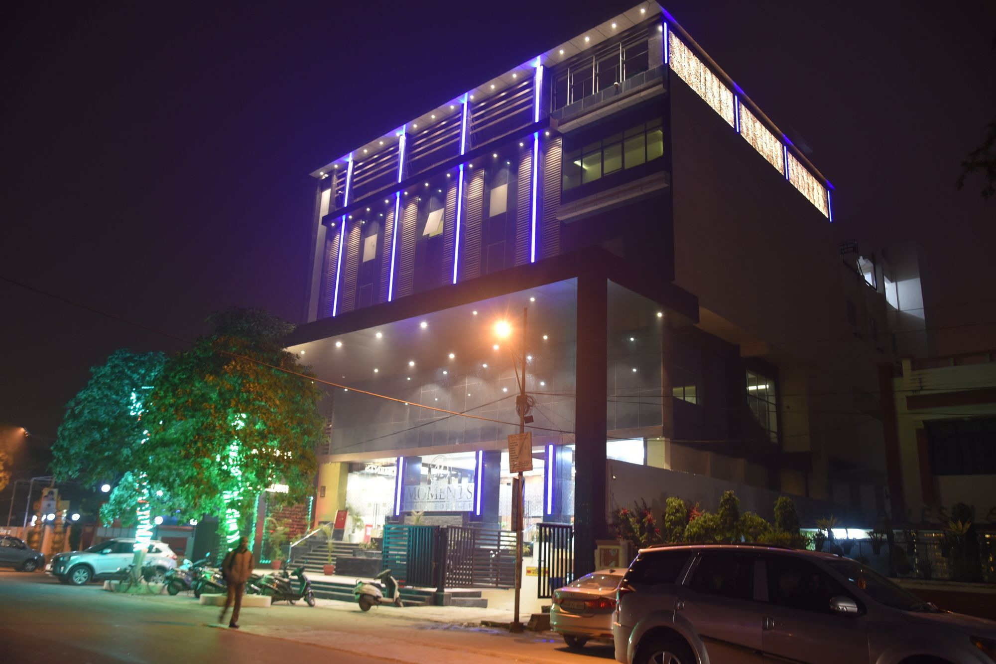 Hotel Moments Lucknow Exterior foto