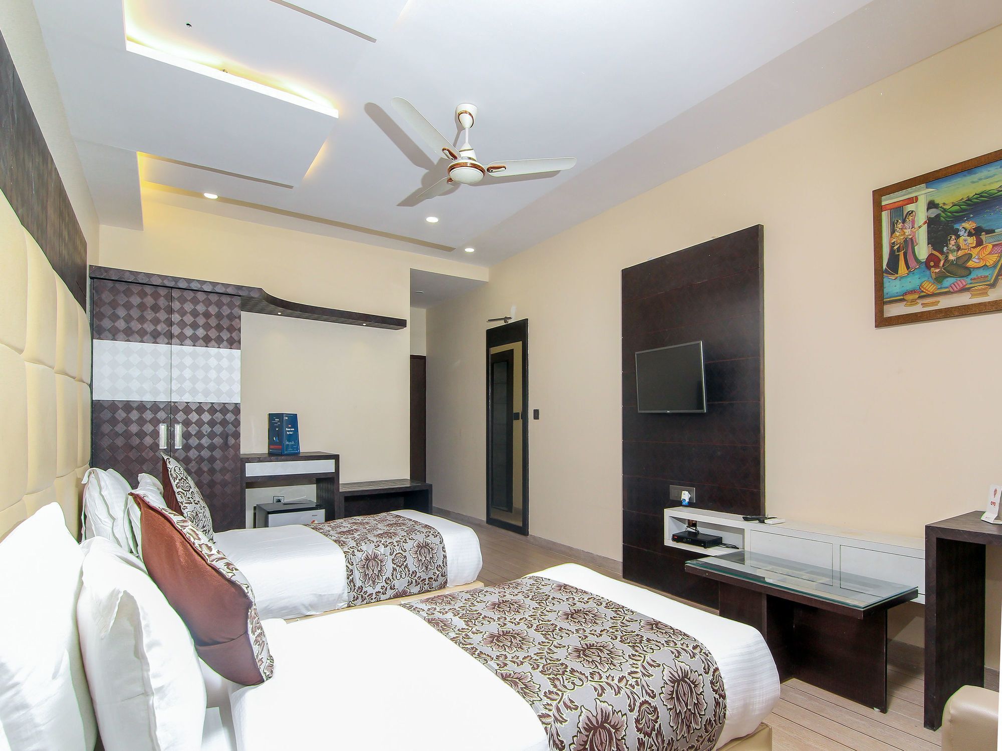 Hotel Moments Lucknow Exterior foto