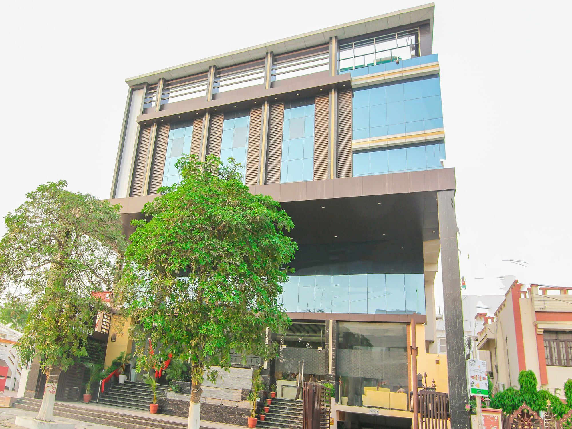 Hotel Moments Lucknow Exterior foto